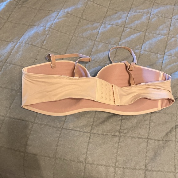 Like new Enbliss Stay Put Wireless Strapless Bra - Picture 3 of 5
